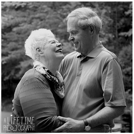 50th-Anniversary-Family-Reunion-in-Cades-Cove-Townsend-Gatlinburg-Pigeon Forge-Sevierville-Knoxville-TN-Photographer-kids-2