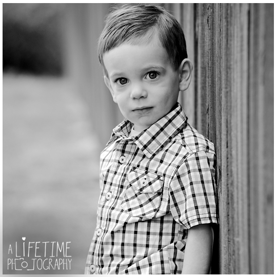 Alex-2 year old boy child photographer Sevierville Pigeon Forge Gatlinburg Knoxville Photography-1
