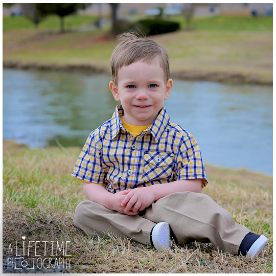 Alex-2 year old boy child photographer Sevierville Pigeon Forge Gatlinburg Knoxville Photography-2