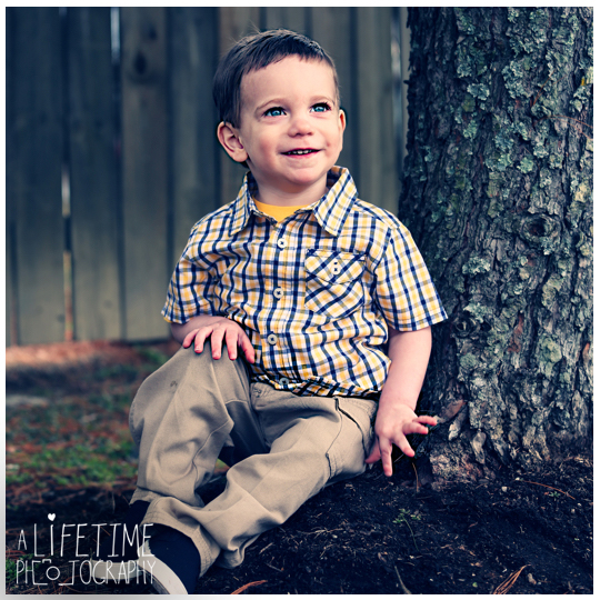 Alex-2 year old boy child photographer Sevierville Pigeon Forge Gatlinburg Knoxville Photography-7