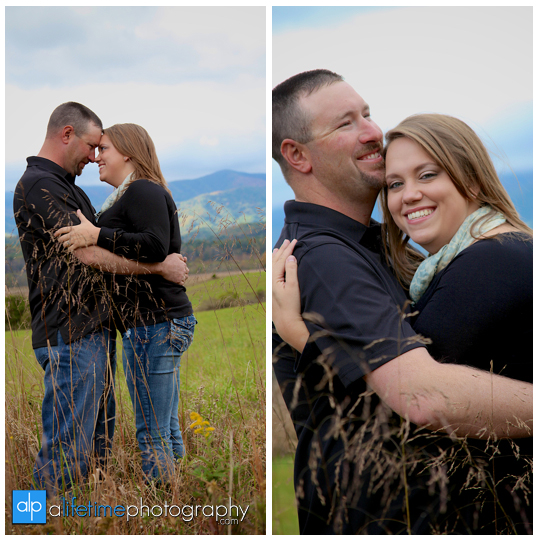 Cades-Cove-Family-Photograher-in-Townsend-TN-Couples-Kids-Photography-deer-wildlife-Smoky-Mountains-Session-Pictures-Gatlinburg-Pigeon-Forge-10