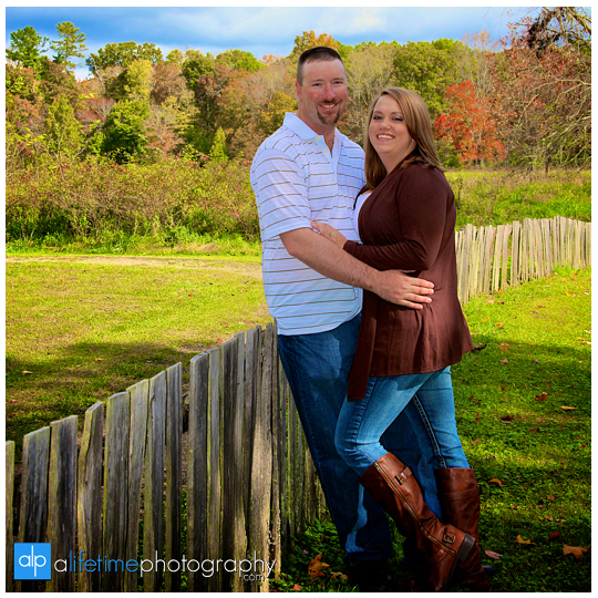 Cades-Cove-Family-Photograher-in-Townsend-TN-Couples-Kids-Photography-deer-wildlife-Smoky-Mountains-Session-Pictures-Gatlinburg-Pigeon-Forge-21