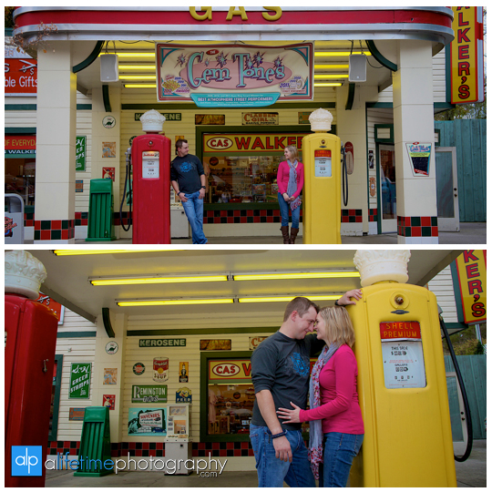 Dollywood-Pigeon-Forge-TN-Engagement-Session-Family-Photographer-fun-ideas-photo-shoot-couple-pictures-Gatlinburg-TN-Smoky-Mountains-Amusement-Park-rides-hunting-autumn-starky-town-cove-14