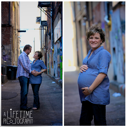 Downtown-Knoxville-Maternity-Photographer-market-square-family-photography-urban-setting-expecting-mother-pregnancy-pictures-maryville-Seymour-Sevierville-Pigeon-Forge-Gatlinburg-Clinton-Powell-16