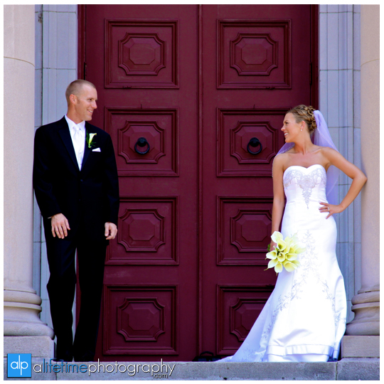 Downtown_Knoxville_Wedding_Photographer_First_Baptist_Church_Newlywed_Just_Married_Couples_Photography_Photos_Pictures_Pics