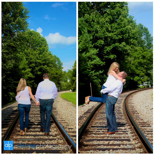 Engagement-Engaged-Couple-Photographer-Pictures-Photography-pics-photos-session-Johnson-City-Kingsport-Bristol-Knoxville-Greeneville-TN-Pigeon-Forge-Jonesborough-12