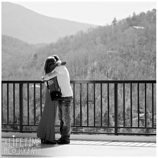 Engagement-Wedding-Proposal-Space-Needle-Gatlinburg-TN-Pigeon-Forge-Smoky-Mountain-National-Park-Photographer-Photo-secret-marriage-3