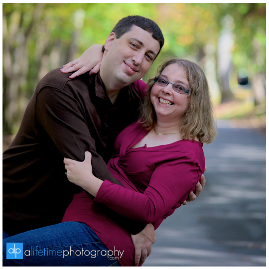 Engagement-session-ideas-dos-and-donts-what-to-expect-photographer-photography-Knoxville-TN-Johnson-City-Kingsport-Chattanooga-TN-2-what-to-expect-