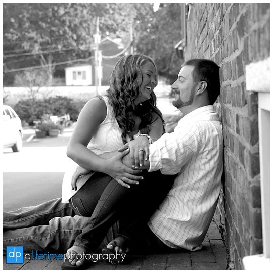 Engagement-session-ideas-dos-and-donts-what-to-expect-photographer-photography-Knoxville-TN-Johnson-City-Kingsport-Chattanooga-TN-what-to-expect-22