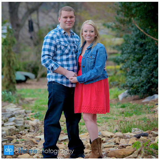 Engagement_Session-Engaged-Couple-Knoxville-TN-Volunteer-Landings_Downtown-Market-Square-UT-Gardens-Calhouns-On-The-River-Wedding_Photographer-Photography-Maryville-Clinton-Powell-Farragut-Seymour-Sevierville-Pigeon-Forge-Gatlinburg-Tennessee-9