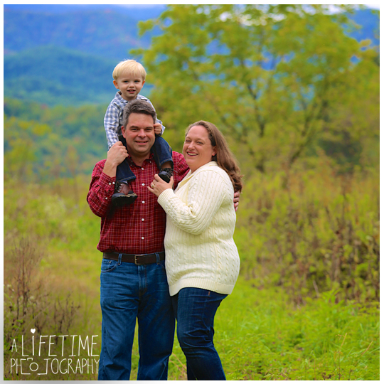 Family-Photographer-Gatlinburg-Pigeon-Forge-Sevierville-Kids-Emerts Cove-Smoky Mountains-Seymour-Knoxville-12
