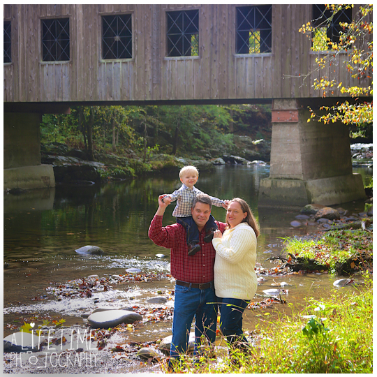 Family-Photographer-Gatlinburg-Pigeon-Forge-Sevierville-Kids-Emerts Cove-Smoky Mountains-Seymour-Knoxville-6