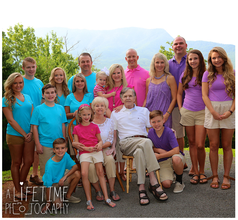 Family-Photographer-Smoky-Mountains-Pinnacle Vista-Lodge-Cabin-Gatliburg-Knoxville-TN