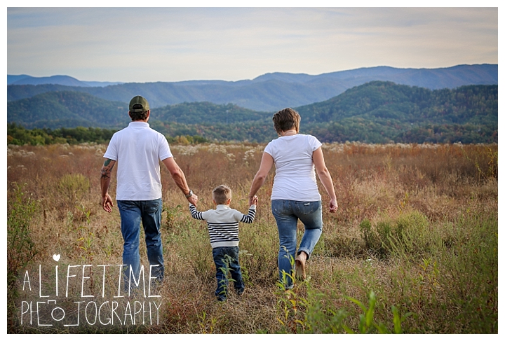 family-photographer-maternity-knoxville-sevierville-pigeon-forge-dandridge-gatlinburg-seymour-smoky-mountains-old-mill-patriot-park_0122