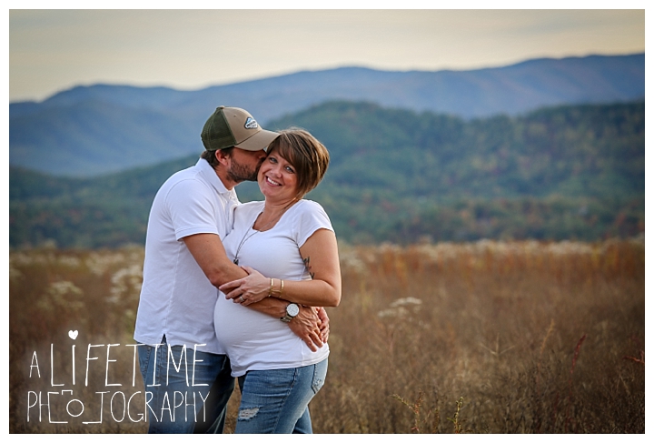family-photographer-maternity-knoxville-sevierville-pigeon-forge-dandridge-gatlinburg-seymour-smoky-mountains-old-mill-patriot-park_0124
