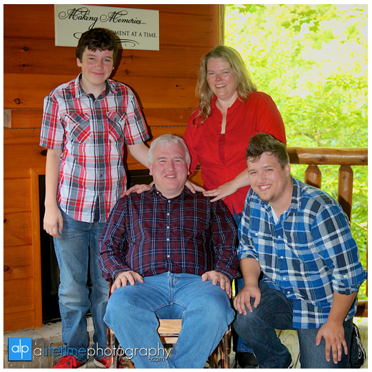 Family pictures at their cabin in Gatlinburg TN Misty mountains photographer Pigeon Forge photography-10