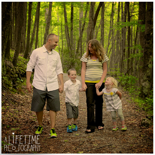 Gatlinburg-Family-Photographer-Pigeon-Forge-Sevierville-Cosby-Townsend-Seymour-Knoxville-TN-Motor-Nature-Trail-Smoky-Mountains-10