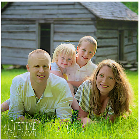 Gatlinburg-Family-Photographer-Pigeon-Forge-Sevierville-Cosby-Townsend-Seymour-Knoxville-TN-Motor-Nature-Trail-Smoky-Mountains-13