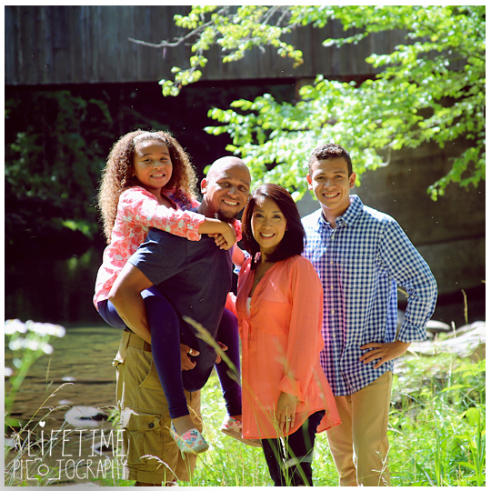 Gatlinburg-Smoky-Mountain-Family-Photographer-photo-session-Emerts-Cove-Pigeon-Forge-Knoxville-TN-6