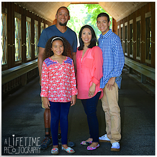 Gatlinburg-Smoky-Mountain-Family-Photographer-photo-session-Emerts-Cove-Pigeon-Forge-Knoxville-TN-8