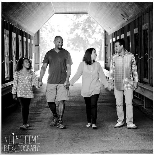 Gatlinburg-Smoky-Mountain-Family-Photographer-photo-session-Emerts-Cove-Pigeon-Forge-Knoxville-TN-9
