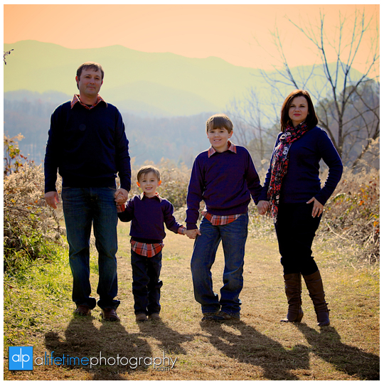Gatlinburg Tn Family Photographer in Pigeon Forge Sevierville Smoky Mountains kids photography emerts cove covered bridge water river fun pictures-5