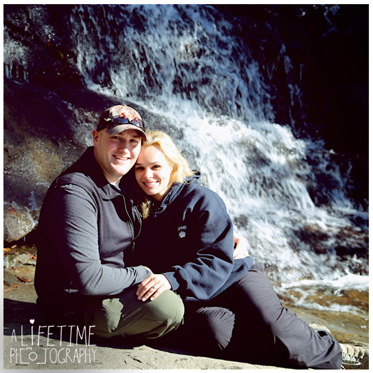Laurel-Falls-hike-Pigeon-Forge-Gatlinburg-Sevierville-Smoky-Mountains-Engagement-Photographer-wedding-marriage-proposal-couple-session-waterfalls-8
