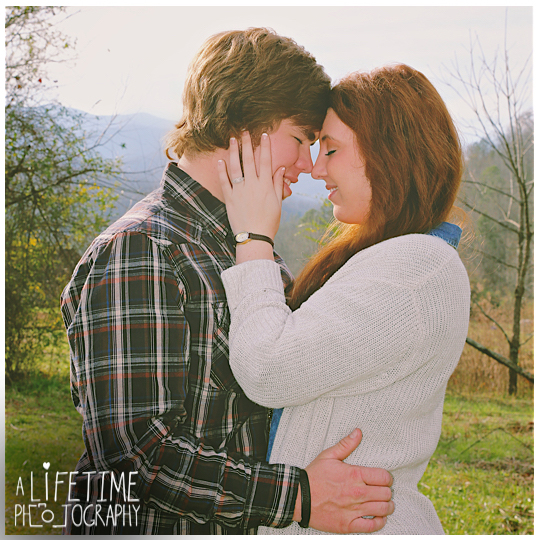 Marriage-proposal-photographer-engagement-wedding-pictures-session-surprise-Gatlinburg-Knoxville-Pigeon-Forge-Tn-Tennessee-Smoky-Mountains-13