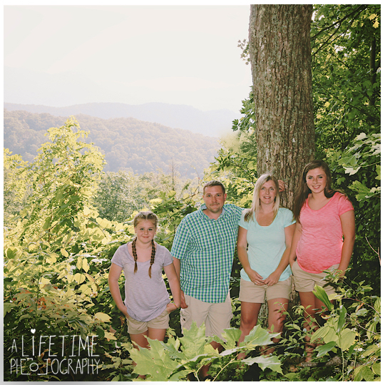 Motor-Nature-Trail-Family-Photographer-Smokies-Smoky-Montains-Gatlinburg-Pigeon-Forge-Knoxville-Seymour-Sevierville-Townsend-Wears-Valley-Dandridge-2