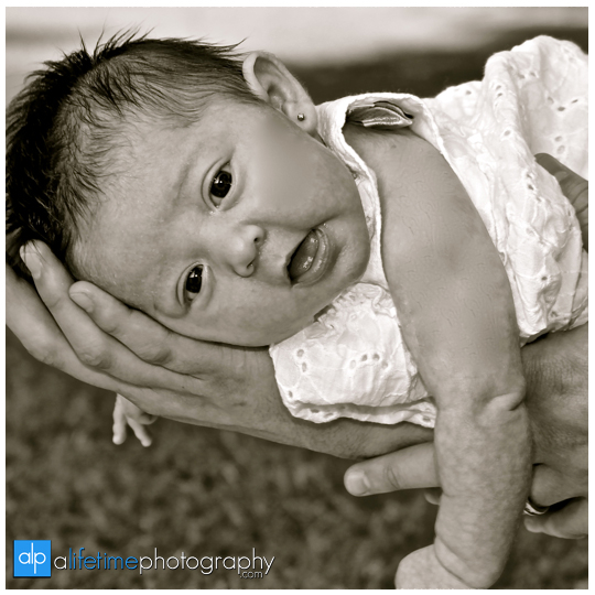 Newborn-baby-Photographer-Johnson-City-kingsport-Bristol-Jonesborough-Greeneville-Tri-Cities-Kids-family-Photography