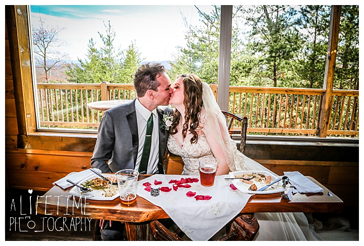 Smoky Mountain Wedding Photographer Gatlinburg Tennessee Elope Cabin Pigeon Forge Knoxville Bridal Party King Of the Mountain large rentals