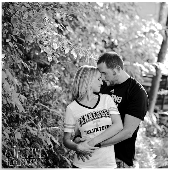 The Barn at Chestnut Springs Sevierville TN Wedding Engagement Photographer family Pigeon Forge Gatlinburg Knoville TN-12