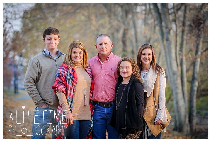 the-island-family-photographer-gatlinburg-pigeon-forge-knoxville-sevierville-dandridge-seymour-smoky-mountains-townsend-baby-photos-session-professional_0045