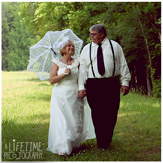 Vintage-Anniversary-Session-couple-Gatlinburg-Photographer-Vacation-Pictures-Pigeon-Forge-Emerts-Cove-Covered-Bridge-Sevierville-Knoxville-Pittman-Center-Cosby-Smoky-Mountains-7