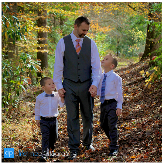 Wedding-Photographer-Bridal-Session-Photographer-in-Gatlinburg-Pigeon-Forge-Sevierville-Smoky-Mountains-Fall-Kids-Family-Photography-Pictures-10