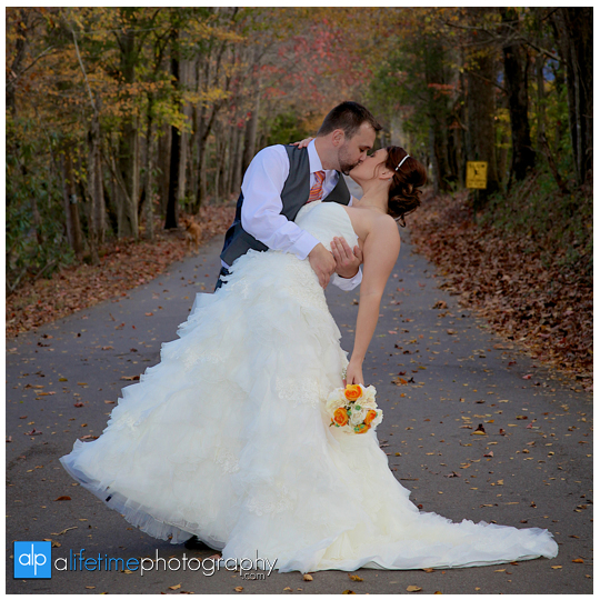 Wedding-Photographer-Bridal-Session-Photographer-in-Gatlinburg-Pigeon-Forge-Sevierville-Smoky-Mountains-Fall-Kids-Family-Photography-Pictures-14