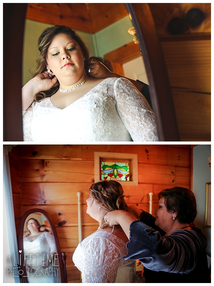 wedding-photographer-wedding-bell-chapel-smoky-mountains-gatlinburg-pigeon-forge-seviervile-knoxville-townsend-tennessee-cabin-reception_0013