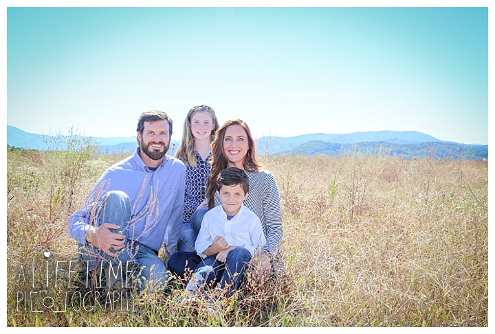 family-photographer-smoky-mountains-gatlinburg-pigeon-forge-seviervile-knoxville-townsend-tennessee-patriot-park-mountain-view_0151