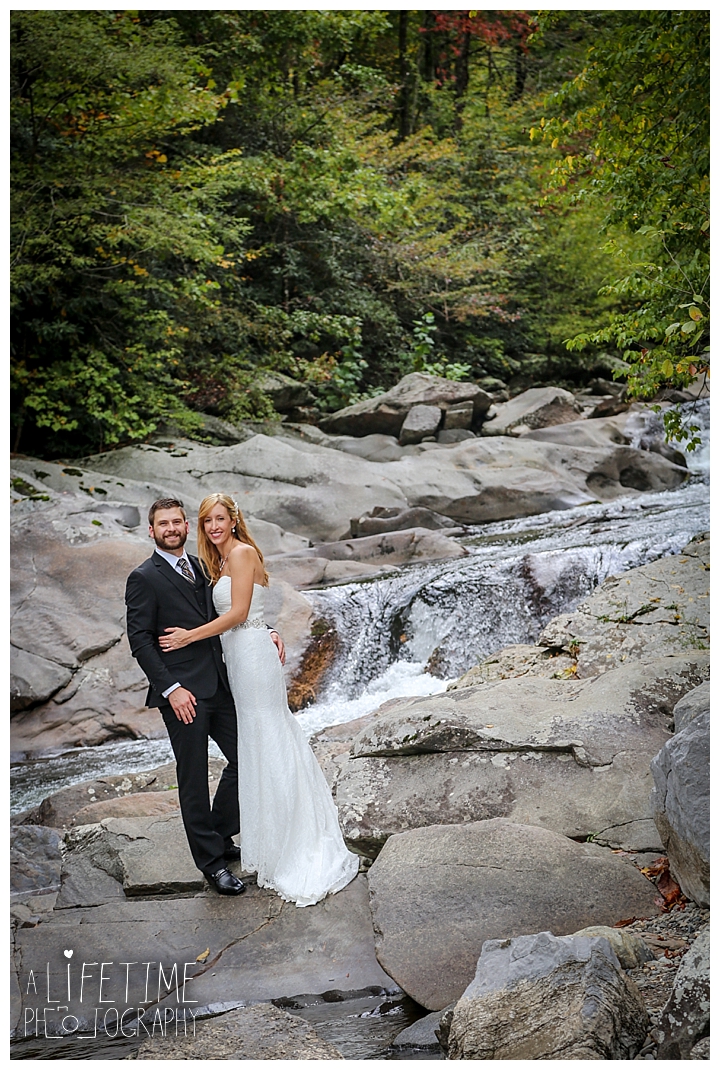 wedding-photographer-smoky-mountains-foothills-parkway-the-sink-gatlinburg-pigeon-forge-seviervile-knoxville-townsend-tennessee_0098