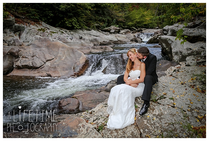 wedding-photographer-smoky-mountains-foothills-parkway-the-sink-gatlinburg-pigeon-forge-seviervile-knoxville-townsend-tennessee_0100