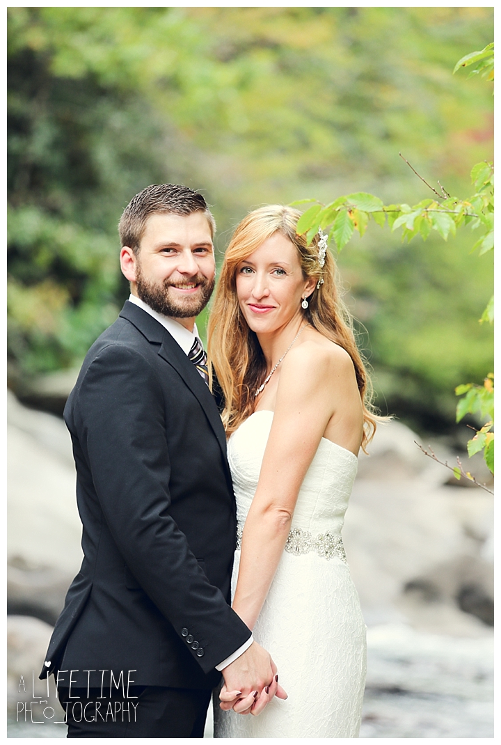 wedding-photographer-smoky-mountains-foothills-parkway-the-sink-gatlinburg-pigeon-forge-seviervile-knoxville-townsend-tennessee_0103